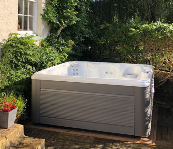 hot-tubs-tiverton Hot Tubs Tiverton